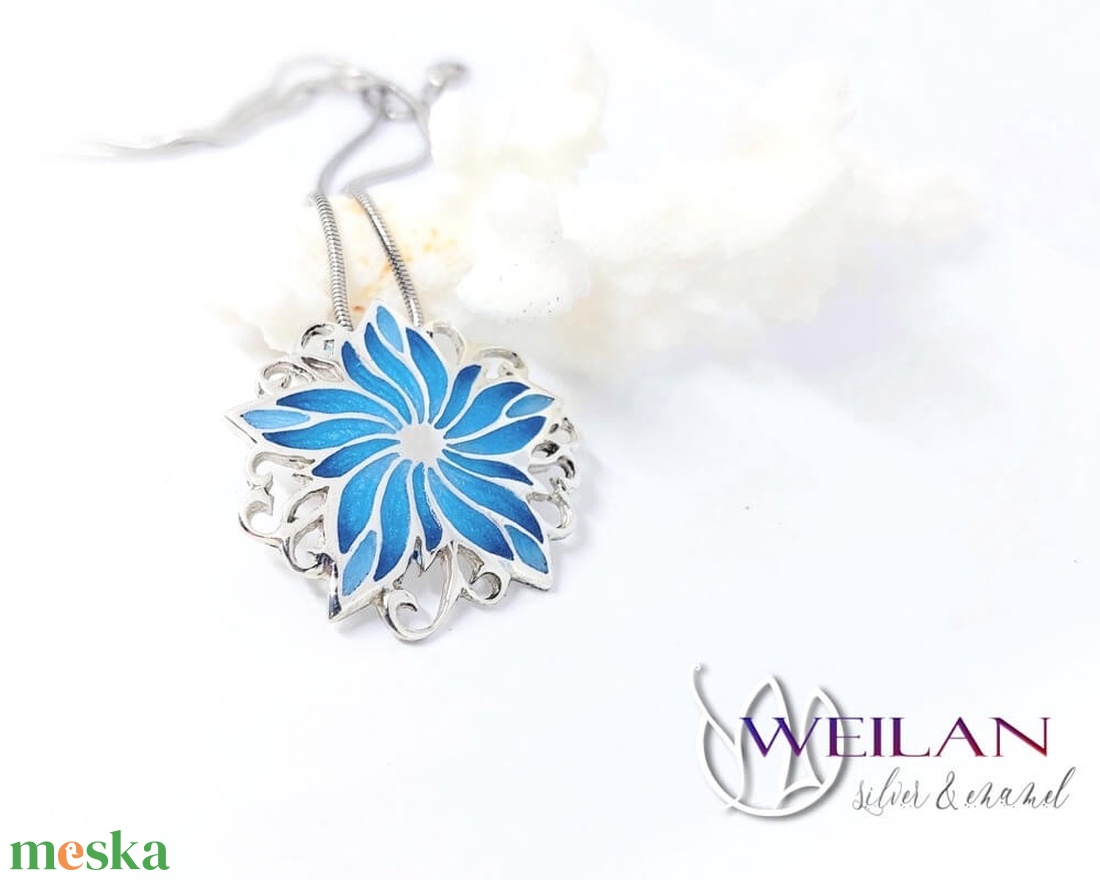 Ezüst Flora - Borzaskata tűzzománc medál, kristálykék - ékszer - nyaklánc - medál - Meska.hu Ezüst Flora - Borzaskata tűzzománc medál, kristálykék - ékszer - nyaklánc - medál - Meska.hu