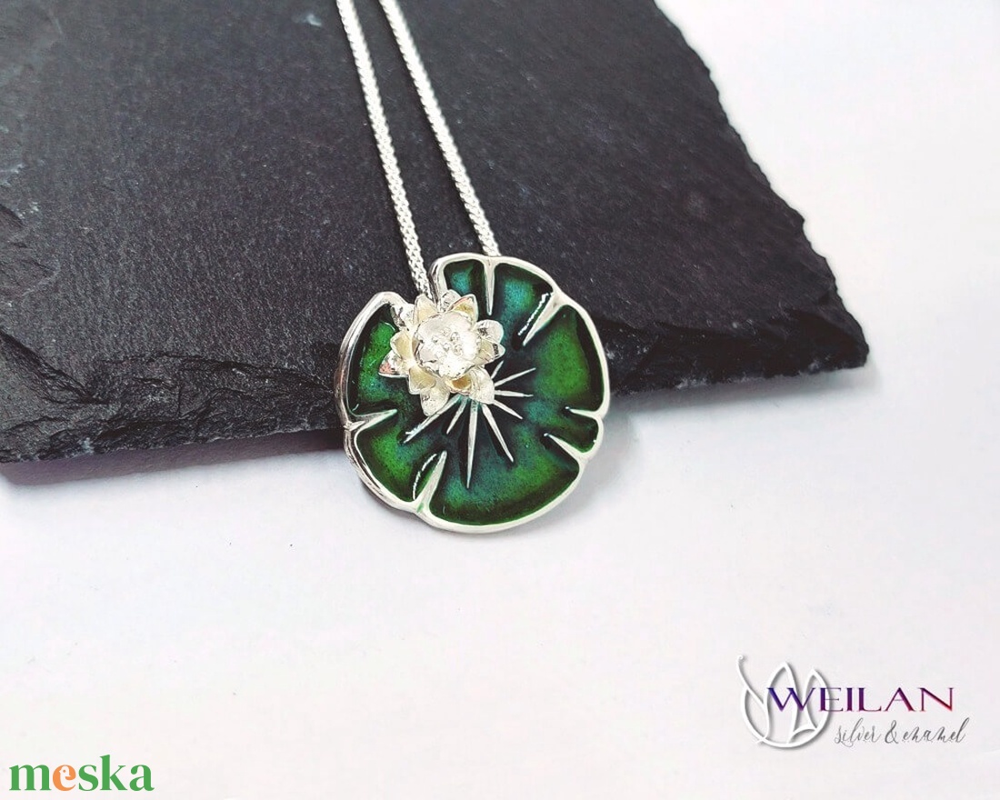 Leaf - Nymphaea / Tündérrózsa ezüst tűzzománc medál, zöld - ékszer - nyaklánc - medál - Meska.hu