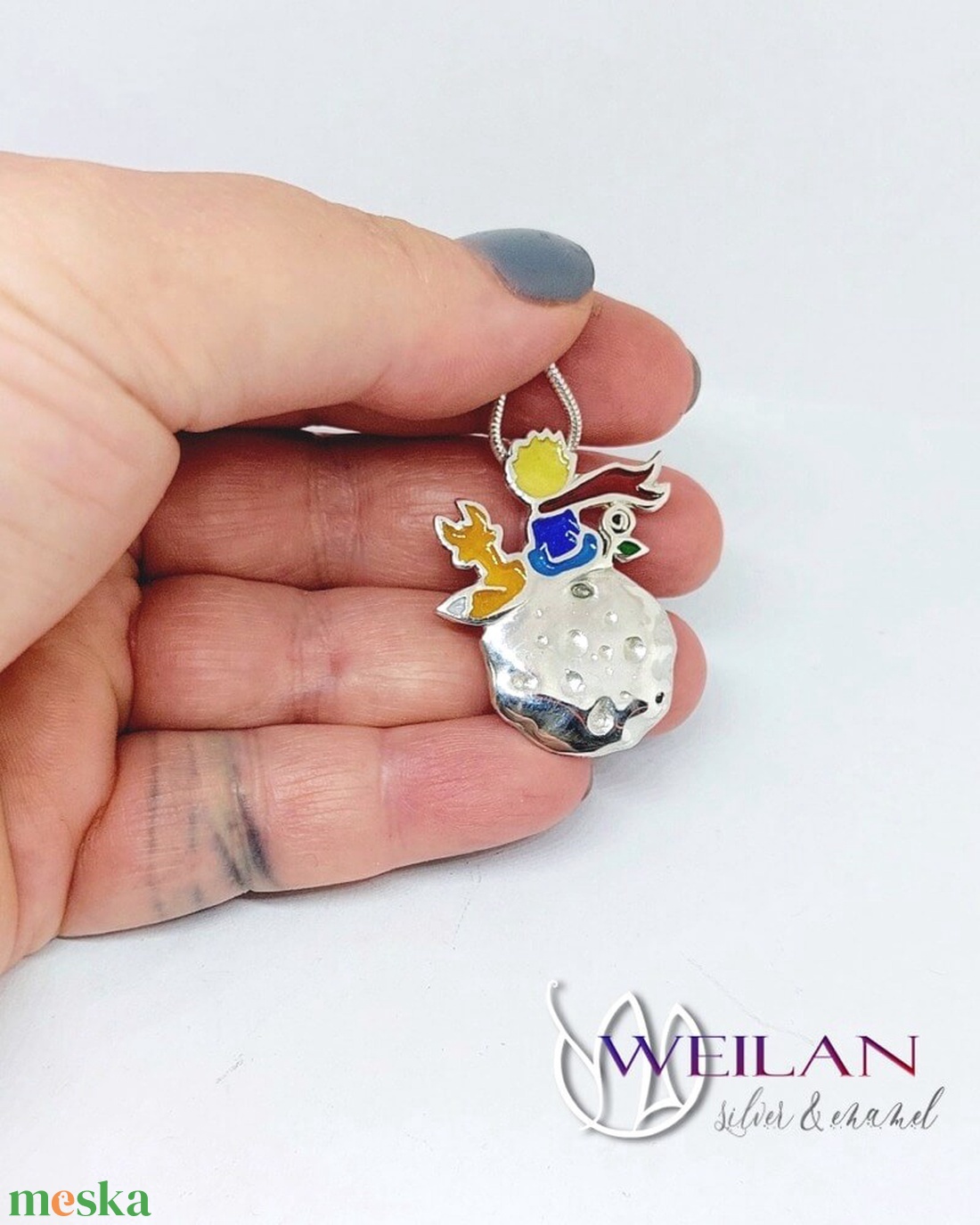 A kis herceg - piros sállal - ezüst tűzzománc medál - ékszer - nyaklánc - medál - Meska.hu