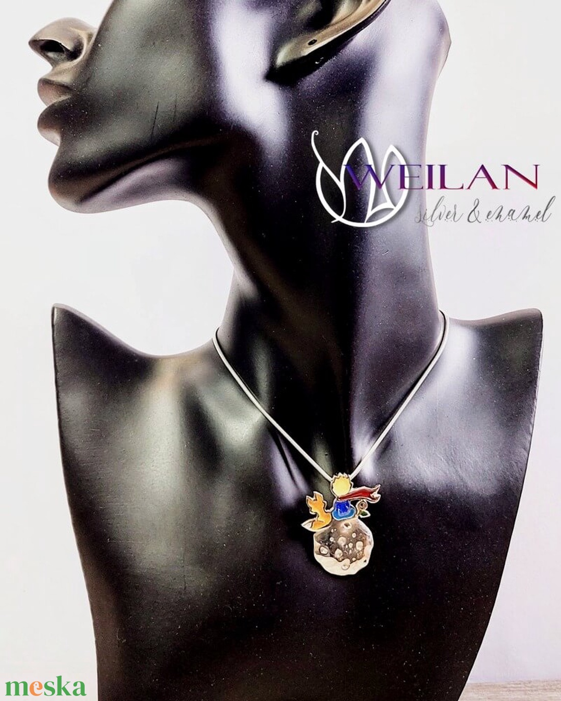 A kis herceg - piros sállal - ezüst tűzzománc medál - ékszer - nyaklánc - medál - Meska.hu