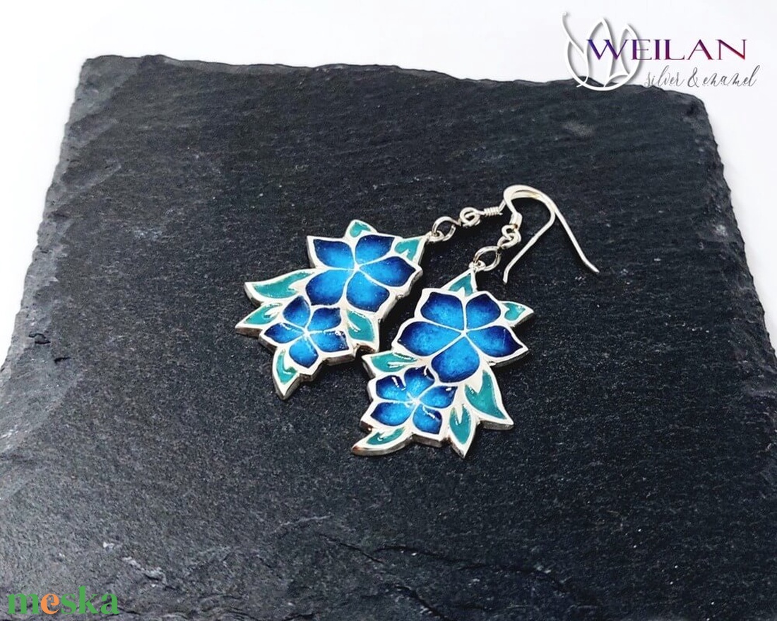 Flora - Nefelejcs ezüst, tűzzománc fülbevaló - kék - ékszer - fülbevaló - lógó fülbevaló - Meska.hu