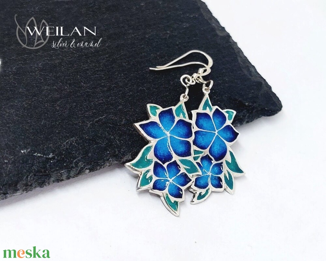 Flora - Nefelejcs ezüst, tűzzománc fülbevaló - kék - ékszer - fülbevaló - lógó fülbevaló - Meska.hu