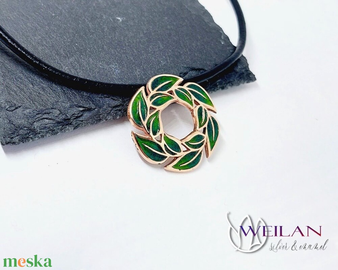 Leaf - Laurus / Babér bronz tűzzománc medál, zöld - ékszer - nyaklánc - medálos nyaklánc - Meska.hu