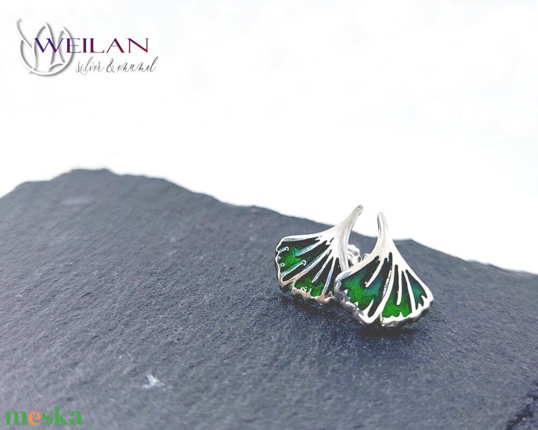 Leaf - Ginkgo Biloba - tűzzománc ezüst stiftes fülbevaló, smaragdzöld - ékszer - fülbevaló - pötty fülbevaló - Meska.hu