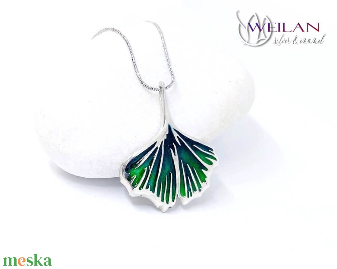 Leaf - Ginkgo Biloba - ezüst tűzzománc medál, ezüst láncon, smaragdzöld - ékszer - nyaklánc - medálos nyaklánc - Meska.hu