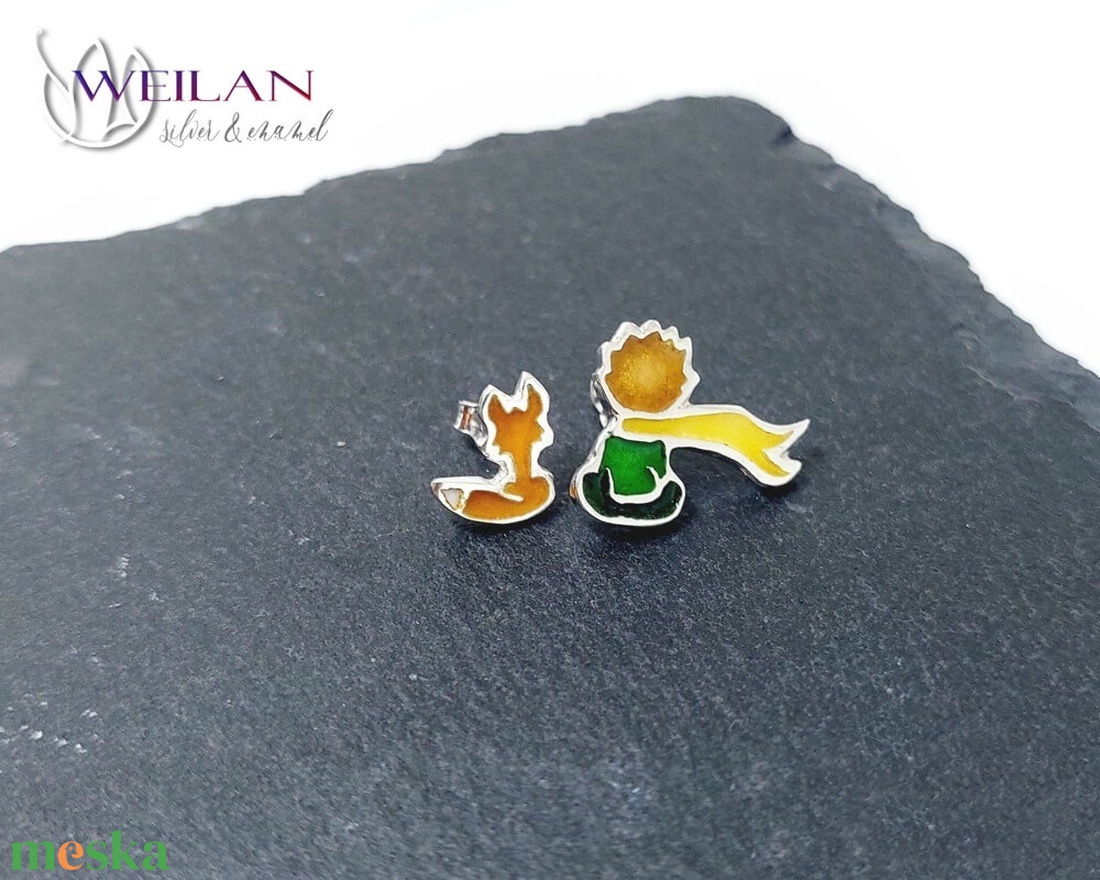 A kis herceg, aszimmetrikus ezüst tűzzománc fülbevaló (sárga sállal) - ékszer - fülbevaló - pötty fülbevaló - Meska.hu