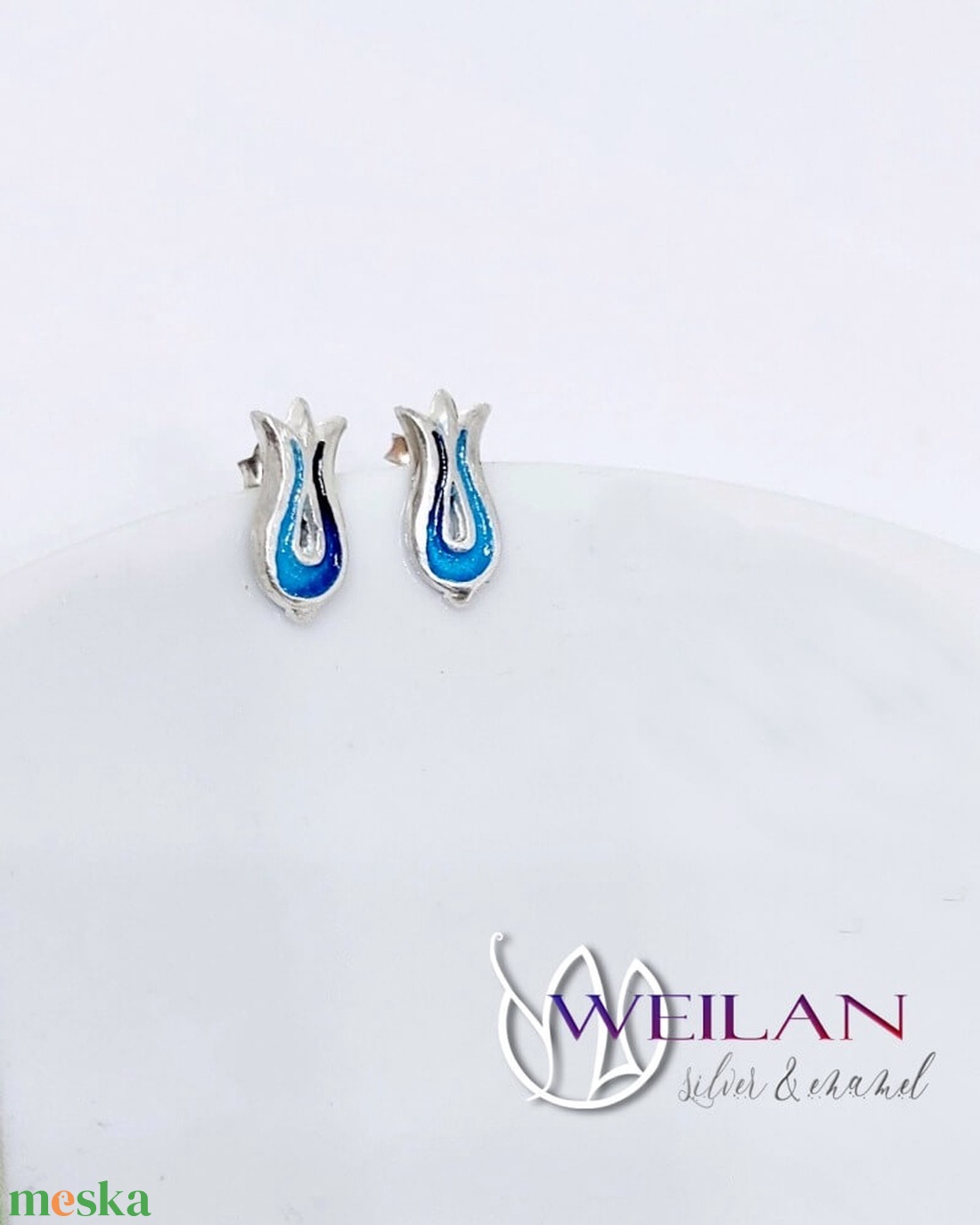 Pántlika ezüst tűzzománc stiftes fülbevaló, türkizkék - ékszer - fülbevaló - pötty fülbevaló - Meska.hu