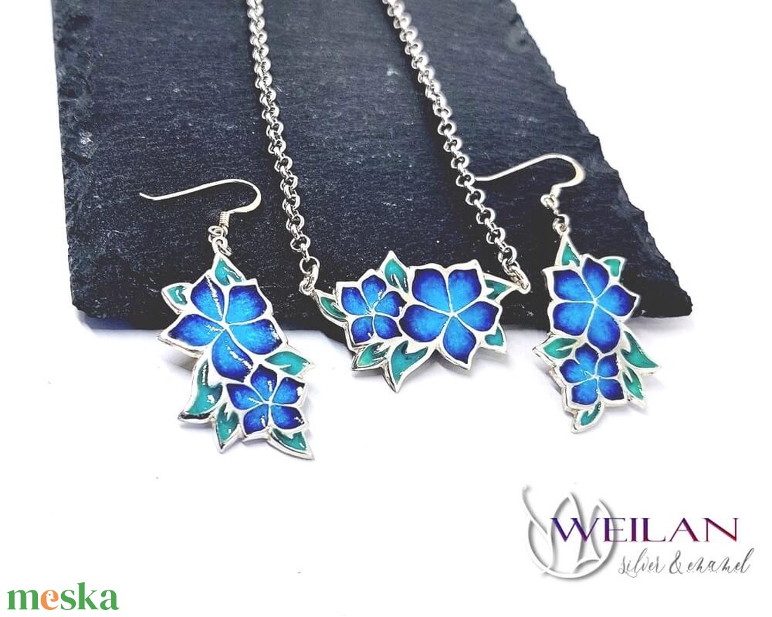 Flora - Nefelejcs ezüst, tűzzománc nyakék, ezüst láncon - kék - ékszer - nyaklánc - medálos nyaklánc - Meska.hu
