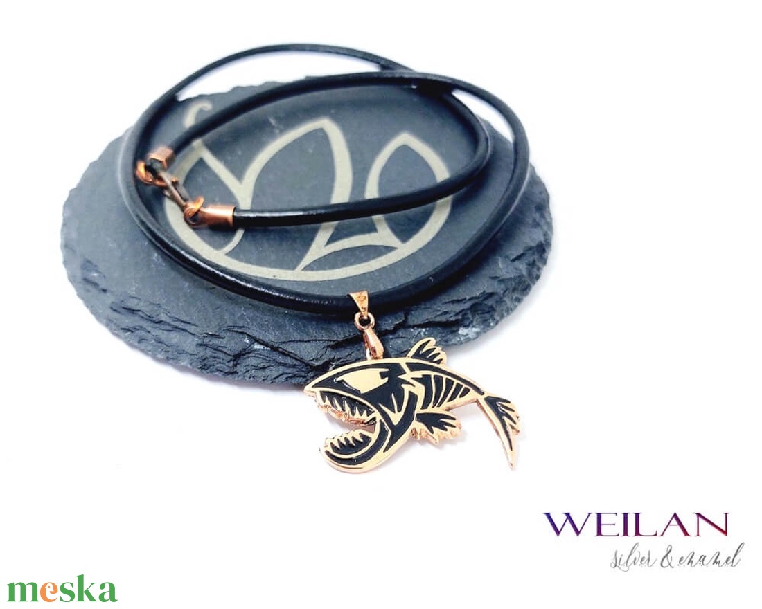 Vadvilág - Piranha, bronz tűzzománc medál, fekete - ékszer - nyaklánc - medálos nyaklánc - Meska.hu