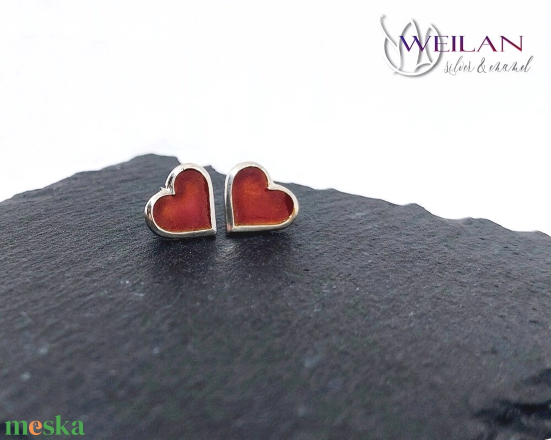 Karnevál - Szív ezüst tűzzománc fülbevaló, bedugós pöttyfülbevaló piros - ékszer - fülbevaló - pötty fülbevaló - Meska.hu