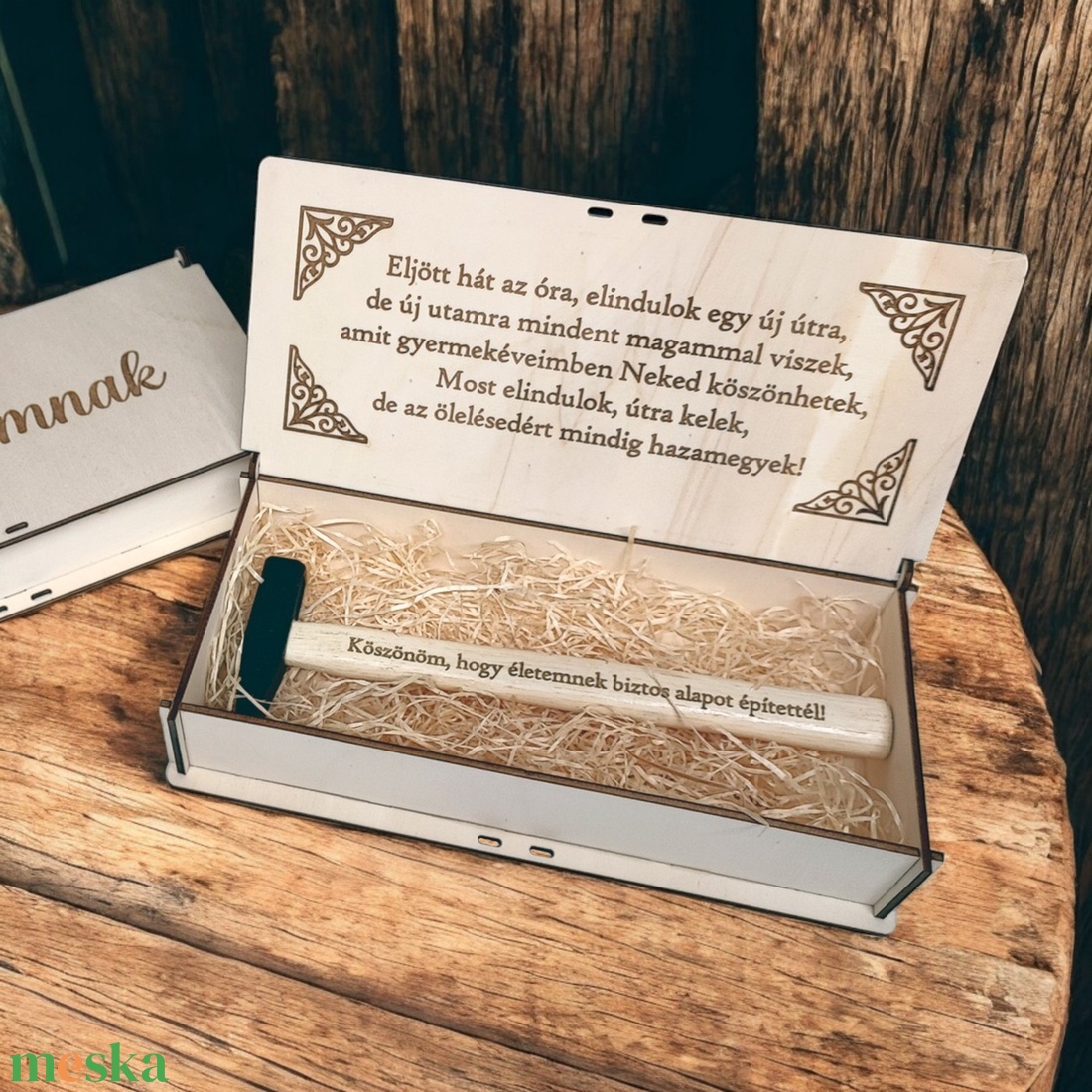 Szülőköszöntő ajándék apának Gravírozott kalapács fa díszdobozban - esküvő - emlék & ajándék - köszönőajándék - Meska.hu Szülőköszöntő ajándék apának Gravírozott kalapács fa díszdobozban - esküvő - emlék & ajándék - köszönőajándék - Meska.hu