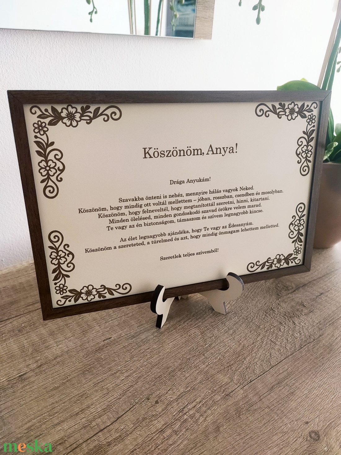Szülőköszöntő ajándék Anyának  Gravírozott fa tábla állvánnyal, idézettel - esküvő - emlék & ajándék - köszönőajándék - Meska.hu