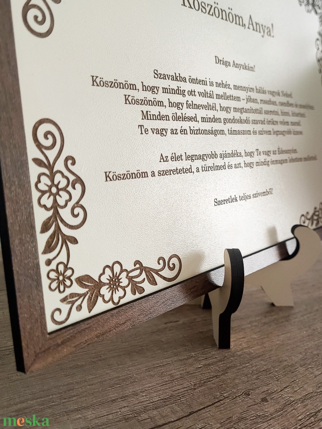 Szülőköszöntő ajándék Anyának  Gravírozott fa tábla állvánnyal, idézettel - esküvő - emlék & ajándék - köszönőajándék - Meska.hu