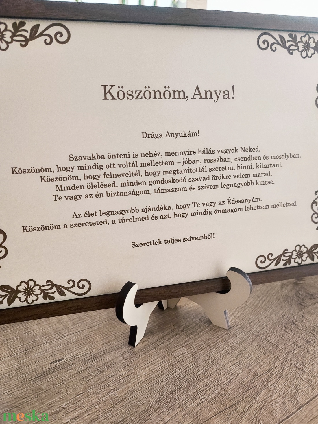 Szülőköszöntő ajándék Anyának  Gravírozott fa tábla állvánnyal, idézettel - esküvő - emlék & ajándék - köszönőajándék - Meska.hu