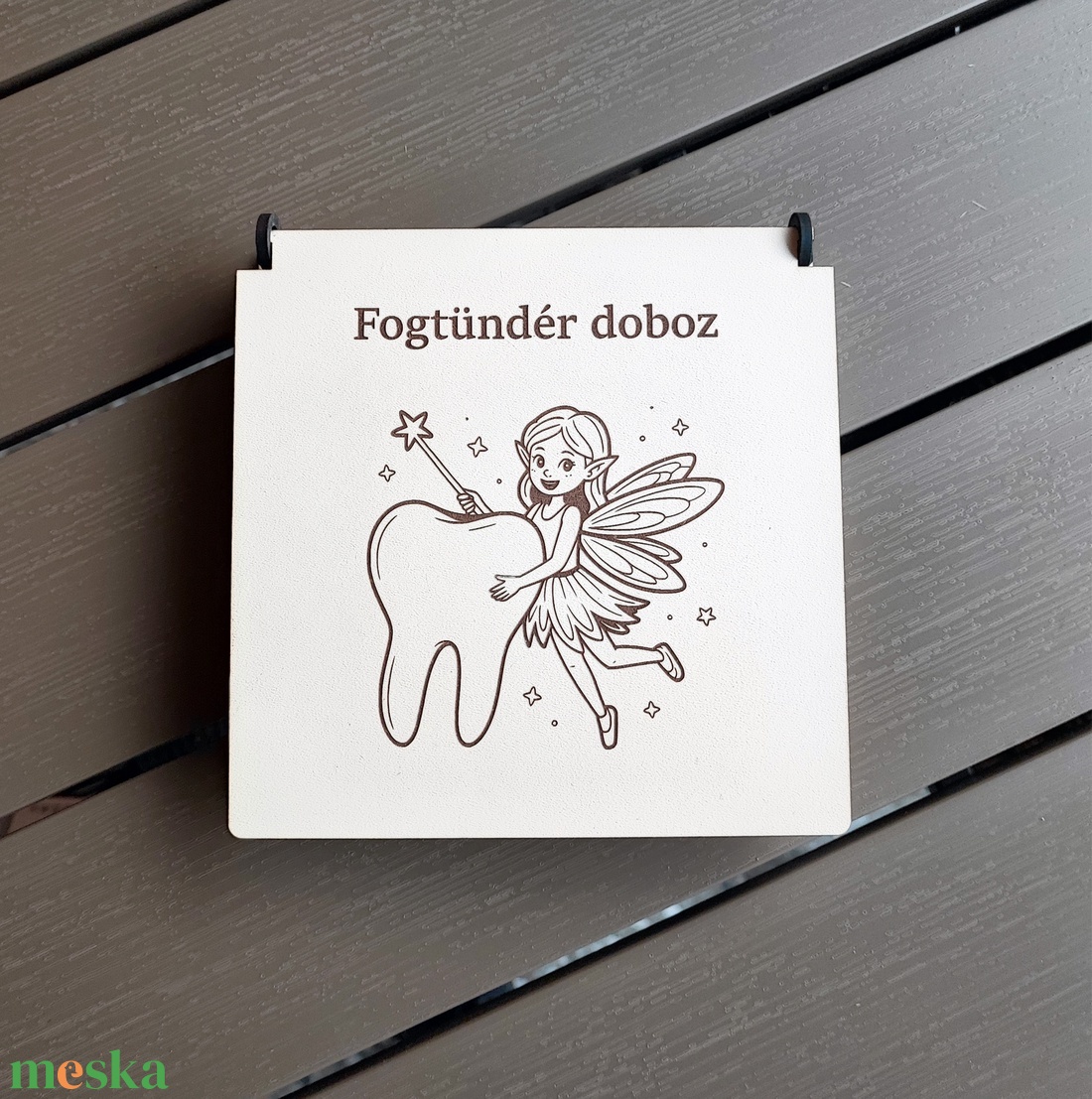 Fogtündér doboz Egyedi fa fogtartó emlékláda gyermekeknek - otthon & életmód - dekoráció - asztal és polc dekoráció - díszdoboz - Meska.hu Fogtündér doboz Egyedi fa fogtartó emlékláda gyermekeknek - otthon & életmód - dekoráció - asztal és polc dekoráció - díszdoboz - Meska.hu
