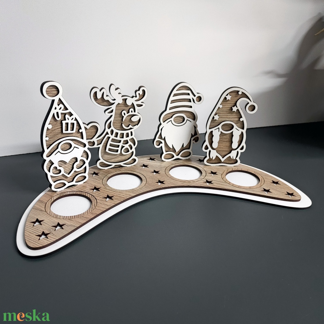 Karácsonyi gyertyatartó manókkal és rénszarvassal - karácsony - karácsonyi lakásdekoráció - karácsonyi illatgyertya, mécses - Meska.hu