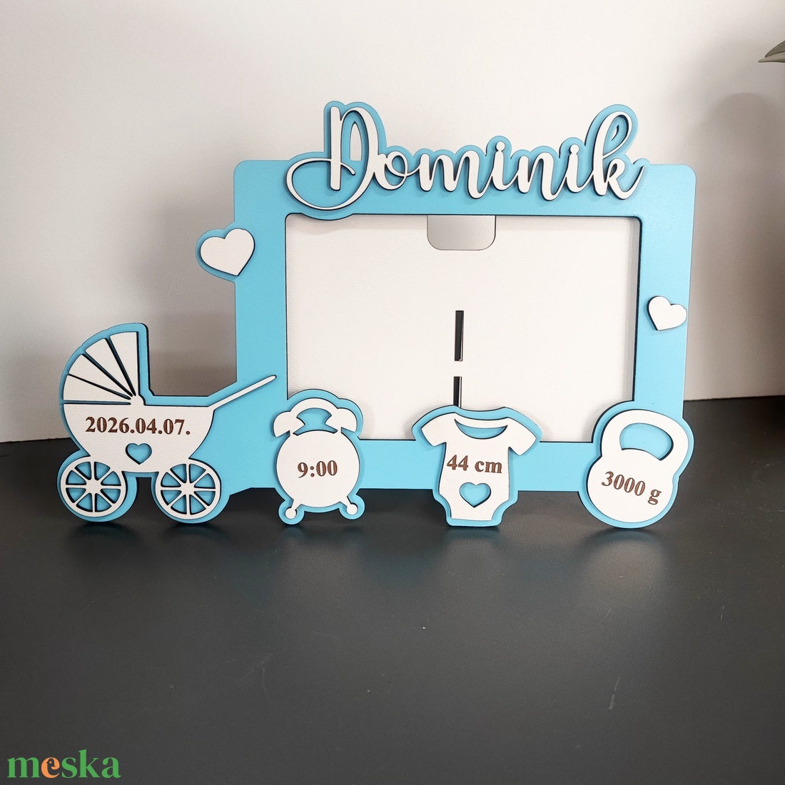 Személyre szabott babaképkeret névvel és születési adatokkal � egyedi babadekoráció - baba - mama - babafotózás - szett újszülött fotózásra - Meska.hu