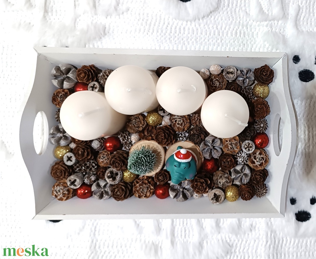 Kisebb méretű adventi koszorú fehér gyertyákkal - karácsony - adventi díszek - adventi koszorú - Meska.hu Kisebb méretű adventi koszorú fehér gyertyákkal - karácsony - adventi díszek - adventi koszorú - Meska.hu