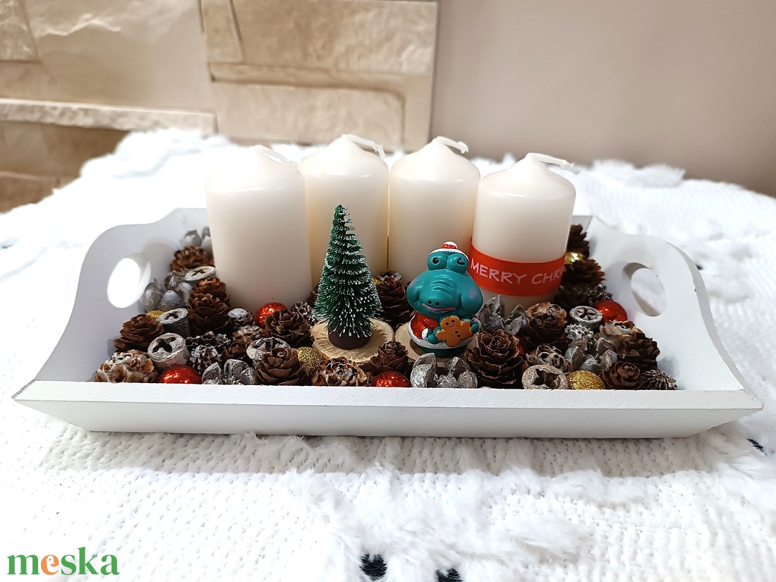 Kisebb méretű adventi koszorú fehér gyertyákkal - karácsony - adventi díszek - adventi koszorú - Meska.hu Kisebb méretű adventi koszorú fehér gyertyákkal - karácsony - adventi díszek - adventi koszorú - Meska.hu