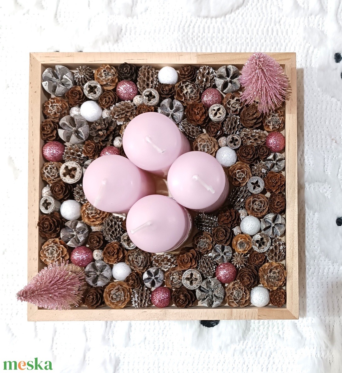 Közepes méretű, rózsaszín adventi koszorú - karácsony - adventi díszek - adventi koszorú - Meska.hu Közepes méretű, rózsaszín adventi koszorú - karácsony - adventi díszek - adventi koszorú - Meska.hu