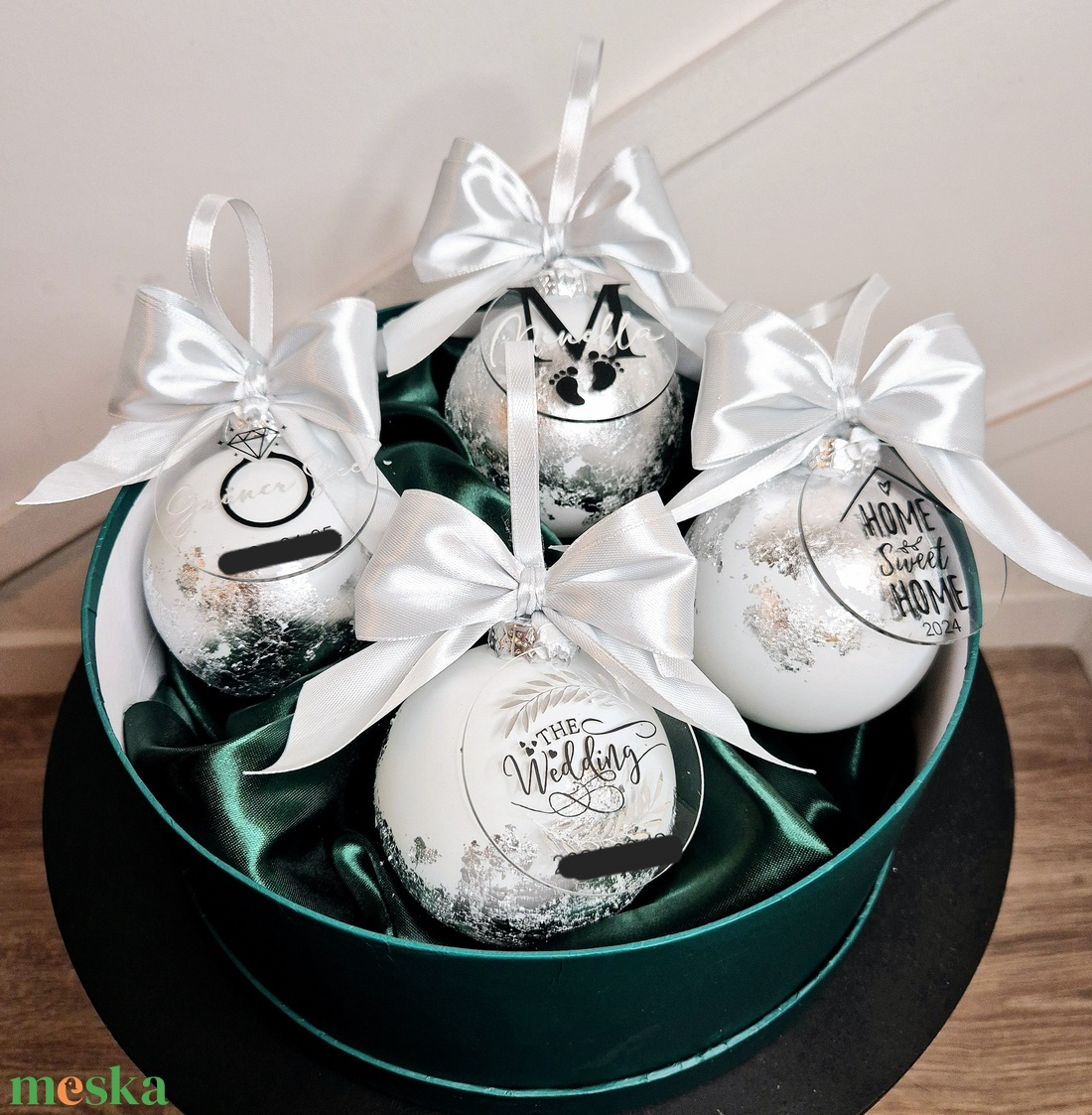 Füstfóliás karácsonyfa gömb bilétával - karácsony - karácsonyi lakásdekoráció - karácsonyfadíszek - Meska.hu