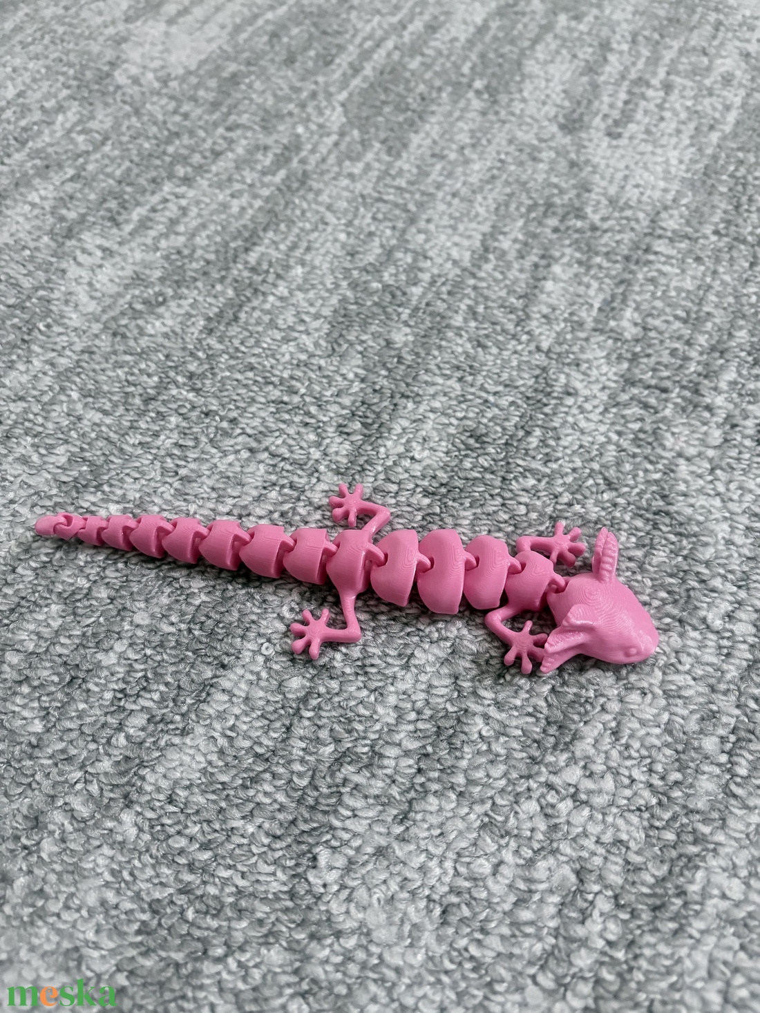 Rózsaszín, hajlékony (artikulált) 3D nyomtatott axolotl  - otthon & életmód - dekoráció - dekoratív figurák és szobrok - Meska.hu