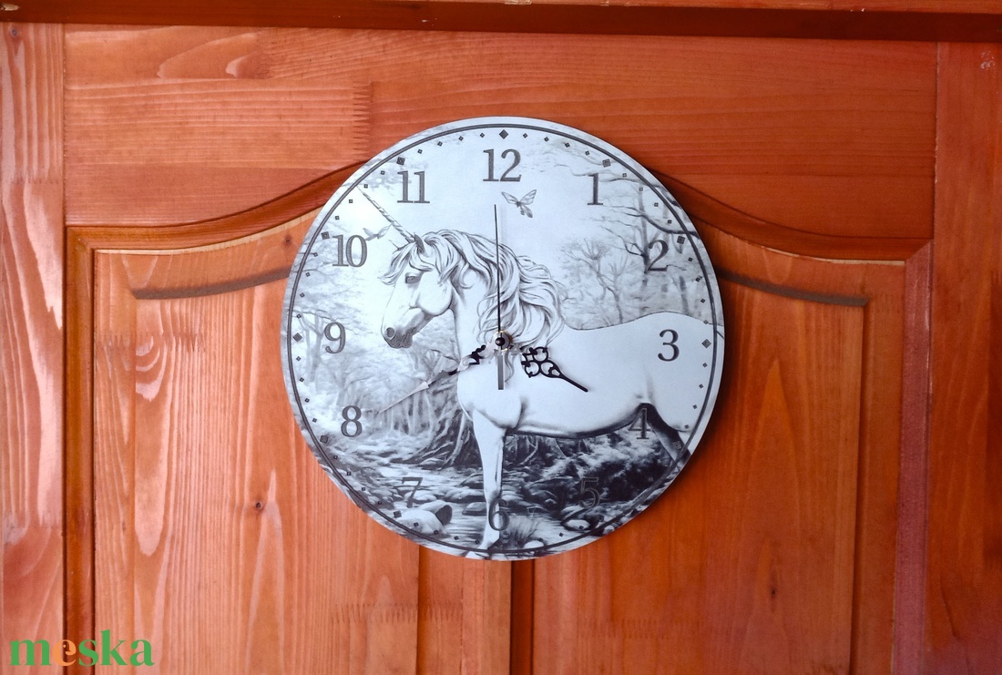 Unikornisos falióra 30cm - otthon & életmód - dekoráció - fali és függő dekoráció - falióra & óra - Meska.hu