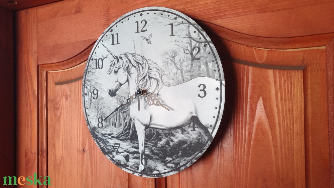Unikornisos falióra 30cm - otthon & életmód - dekoráció - fali és függő dekoráció - falióra & óra - Meska.hu