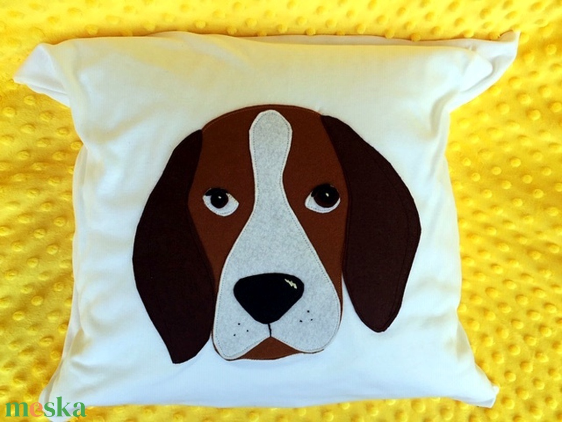 Beagle kutyás párna  /babzsák töltettel/ - otthon & életmód - lakástextil - párna & párnahuzat - Meska.hu