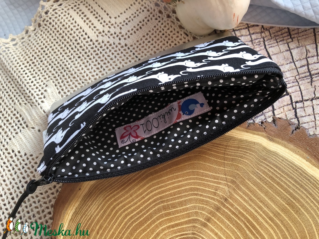 Tacskós pamutvászon és textilbőr neszesszer-tolltartó - táska & tok - neszesszer - Meska.hu