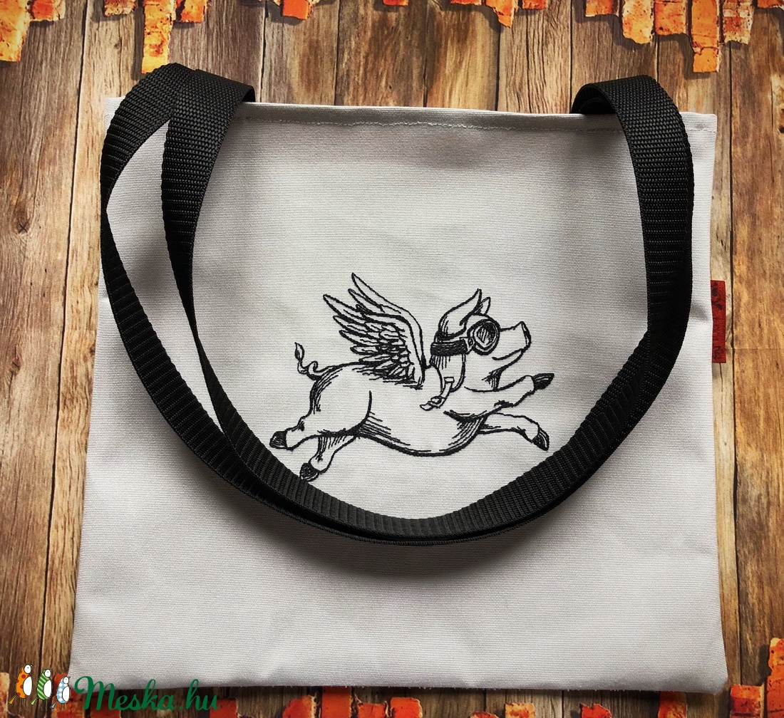 Vidám malacka-Hímzett vízlepergetős kistáska - táska & tok - uzsonna- & ebéd tartó - ebéd tasak, doboz - Meska.hu