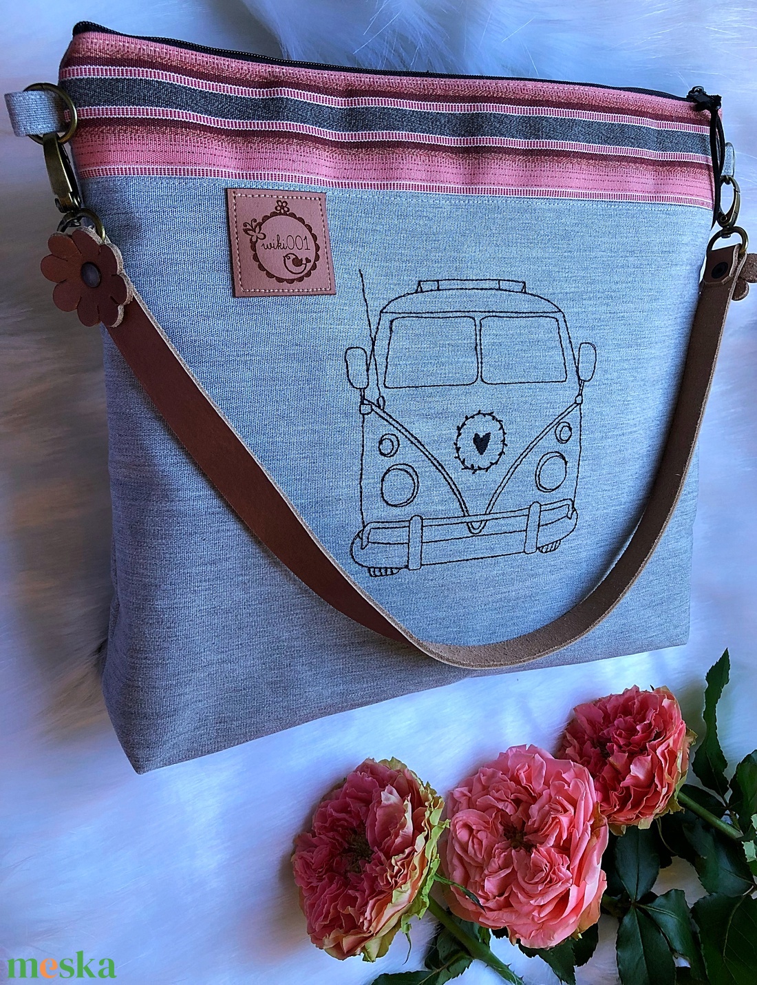 Bőr pántos Volkswagen T1-es válltáska  - táska & tok - variálható táska - Meska.hu