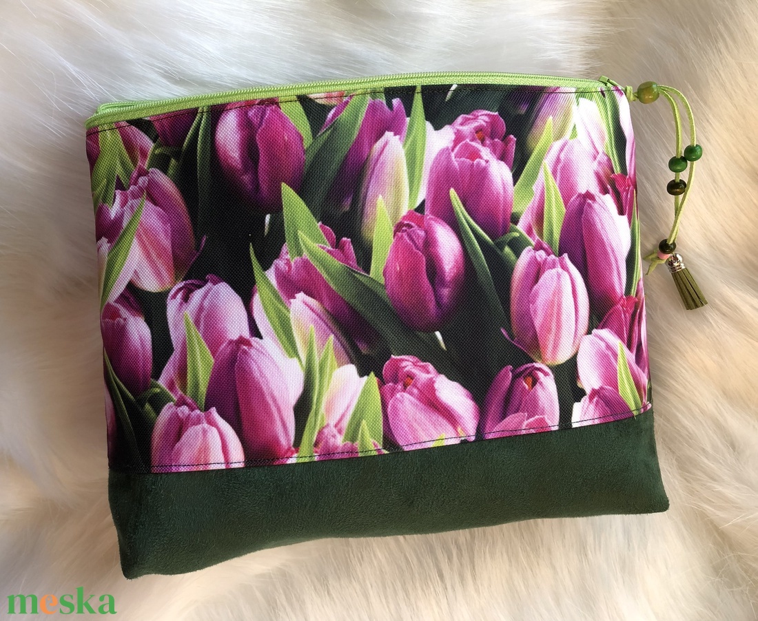 Nagyméretű tulipános utazós talpas neszesszer - táska & tok - neszesszer - Meska.hu Nagyméretű tulipános utazós talpas neszesszer - táska & tok - neszesszer - Meska.hu
