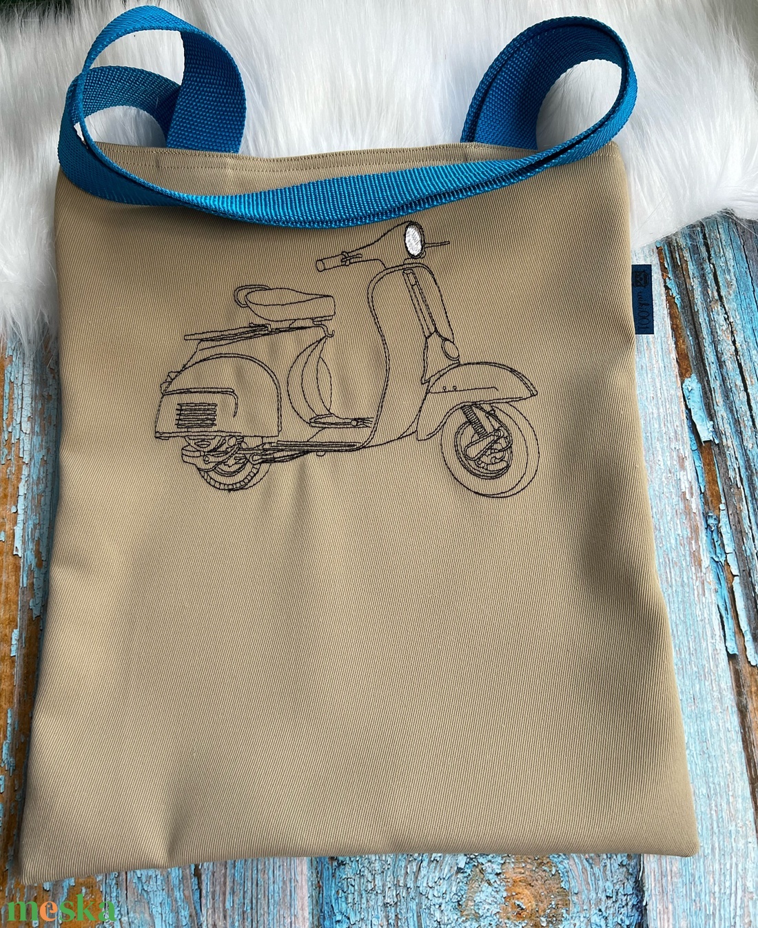 VESPA -hímzett vászon- válltáska/szatyor - táska & tok - variálható táska - Meska.hu VESPA -hímzett vászon- válltáska/szatyor - táska & tok - variálható táska - Meska.hu