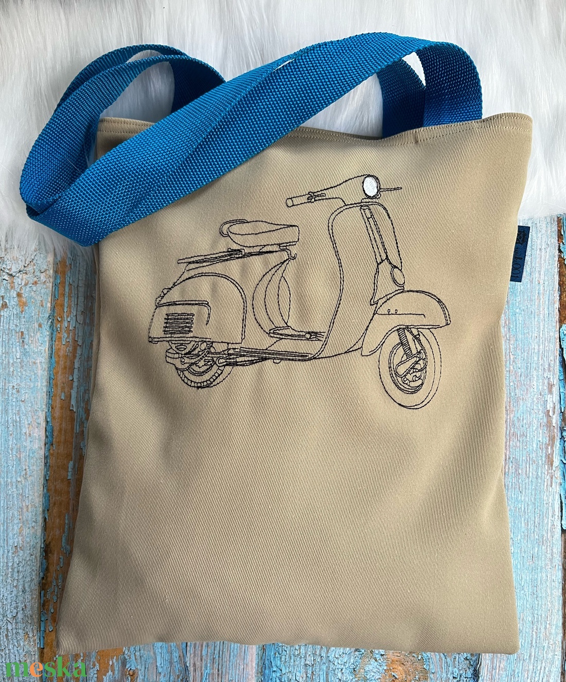 VESPA -hímzett vászon- válltáska/szatyor - táska & tok - variálható táska - Meska.hu VESPA -hímzett vászon- válltáska/szatyor - táska & tok - variálható táska - Meska.hu