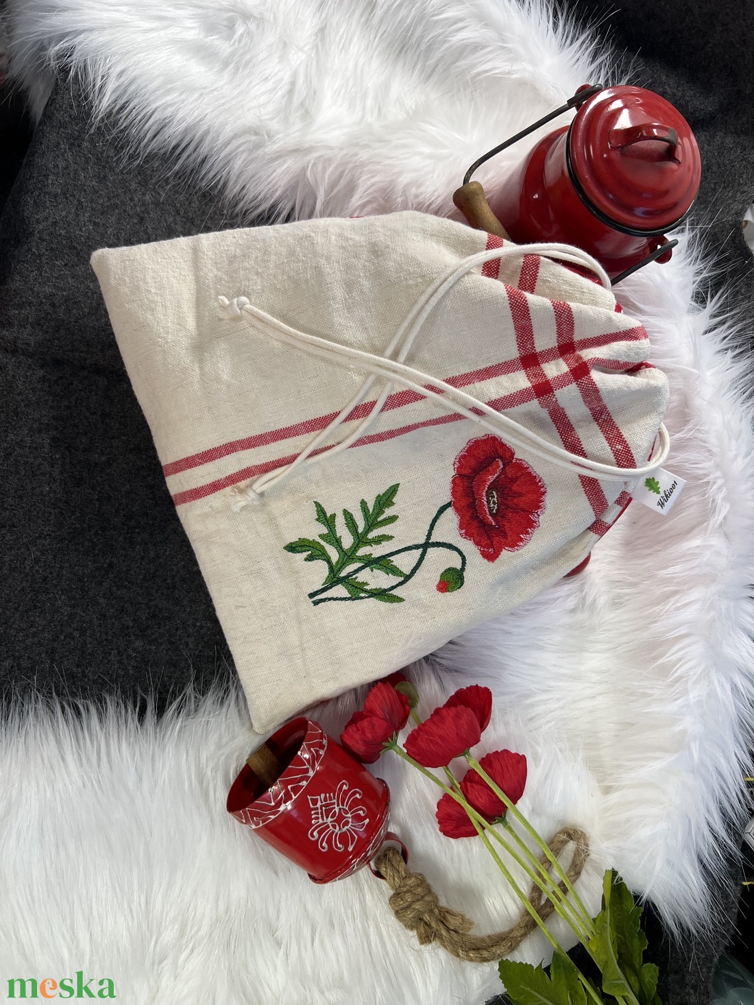 Kenyeres zsák-Pipacsos hímzett- öko zsák-vastag erős anyagból - táska & tok - bevásárlás & shopper táska - kenyeres zsák - Meska.hu