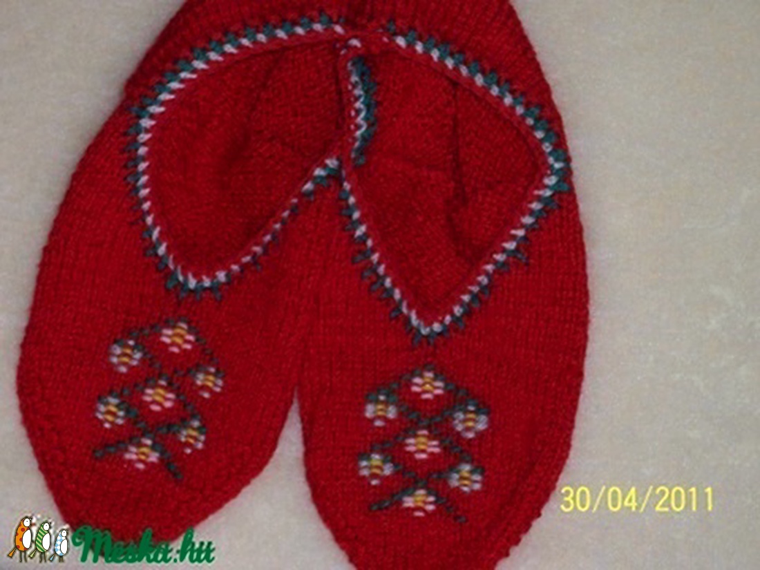 Sváb tutyi piros ( kötött lábbeli) -  - Meska.hu