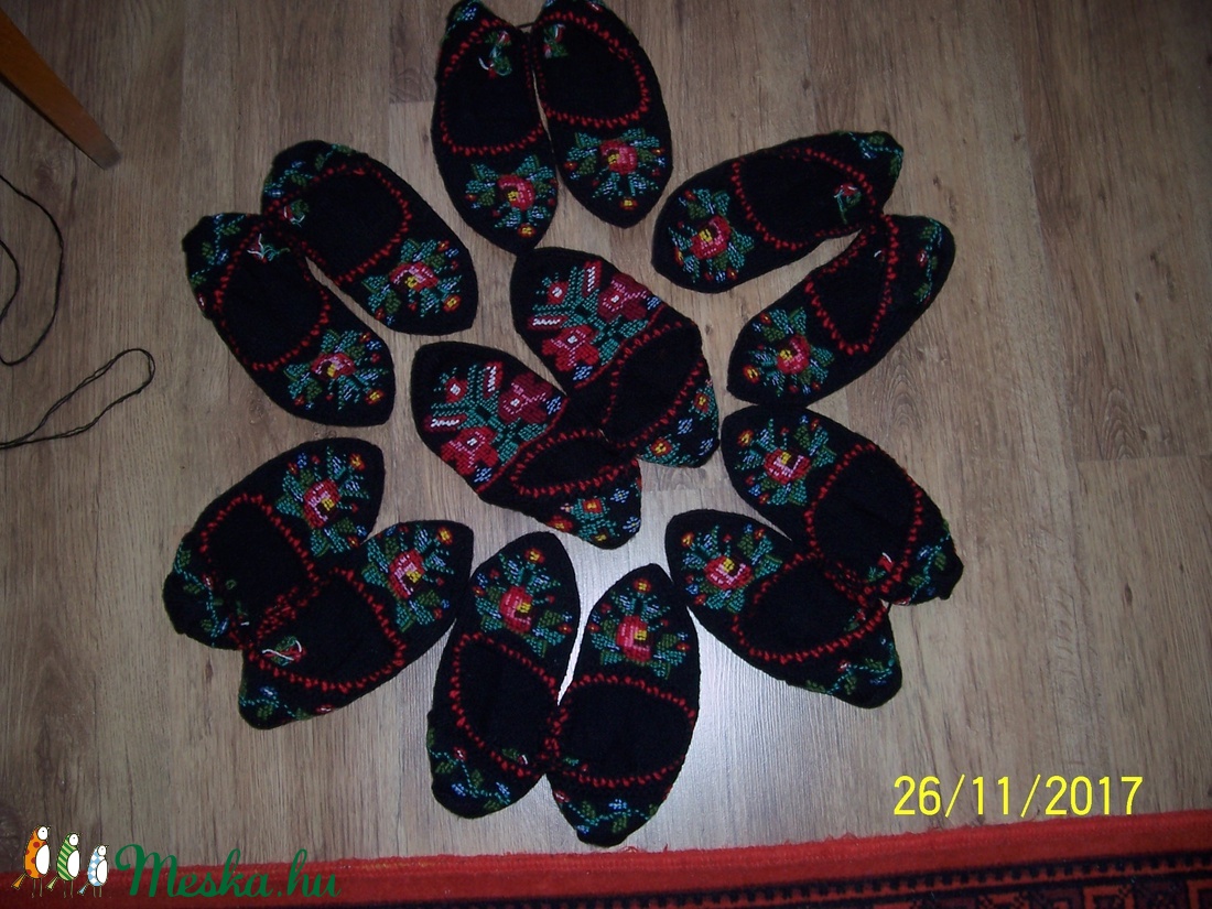 Sváb pacsker /tutyi/ -  - Meska.hu