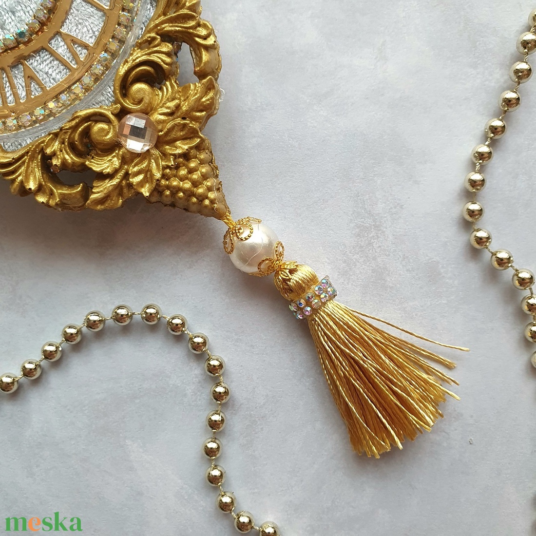 Kézzel készített égkék bársony karácsonyi óra 8 cm vintage karácsonyfadísz, limitált kiadás, elegáns dekoráció - karácsony - karácsonyi lakásdekoráció - karácsonyfadíszek - Meska.hu Kézzel készített égkék bársony karácsonyi óra 8 cm vintage karácsonyfadísz, limitált kiadás, elegáns dekoráció - karácsony - karácsonyi lakásdekoráció - karácsonyfadíszek - Meska.hu