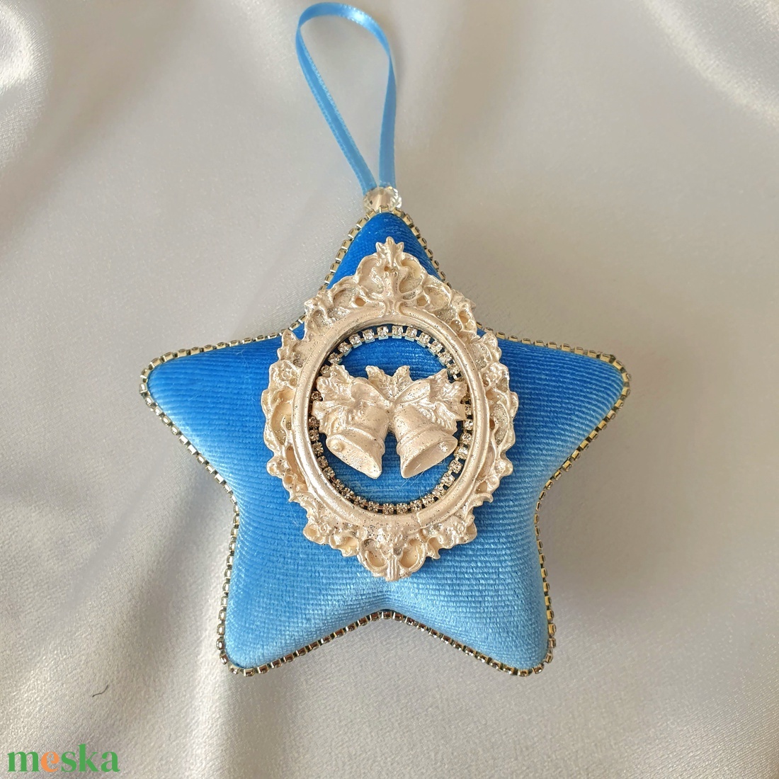 Luxus világoskék bársony karácsonyi díszek szettje � 4 kézzel készített elegáns fa dísz ajándékdobozban - karácsony - karácsonyi lakásdekoráció - karácsonyfadíszek - Meska.hu