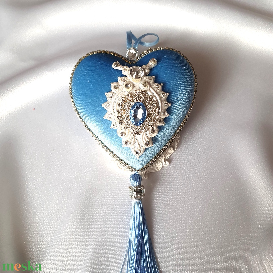 Kézzel készített világoskék bársony karácsonyfadísz szett  4 elegáns, egyedi darab ajándékdobozban - karácsony - karácsonyi lakásdekoráció - karácsonyfadíszek - Meska.hu