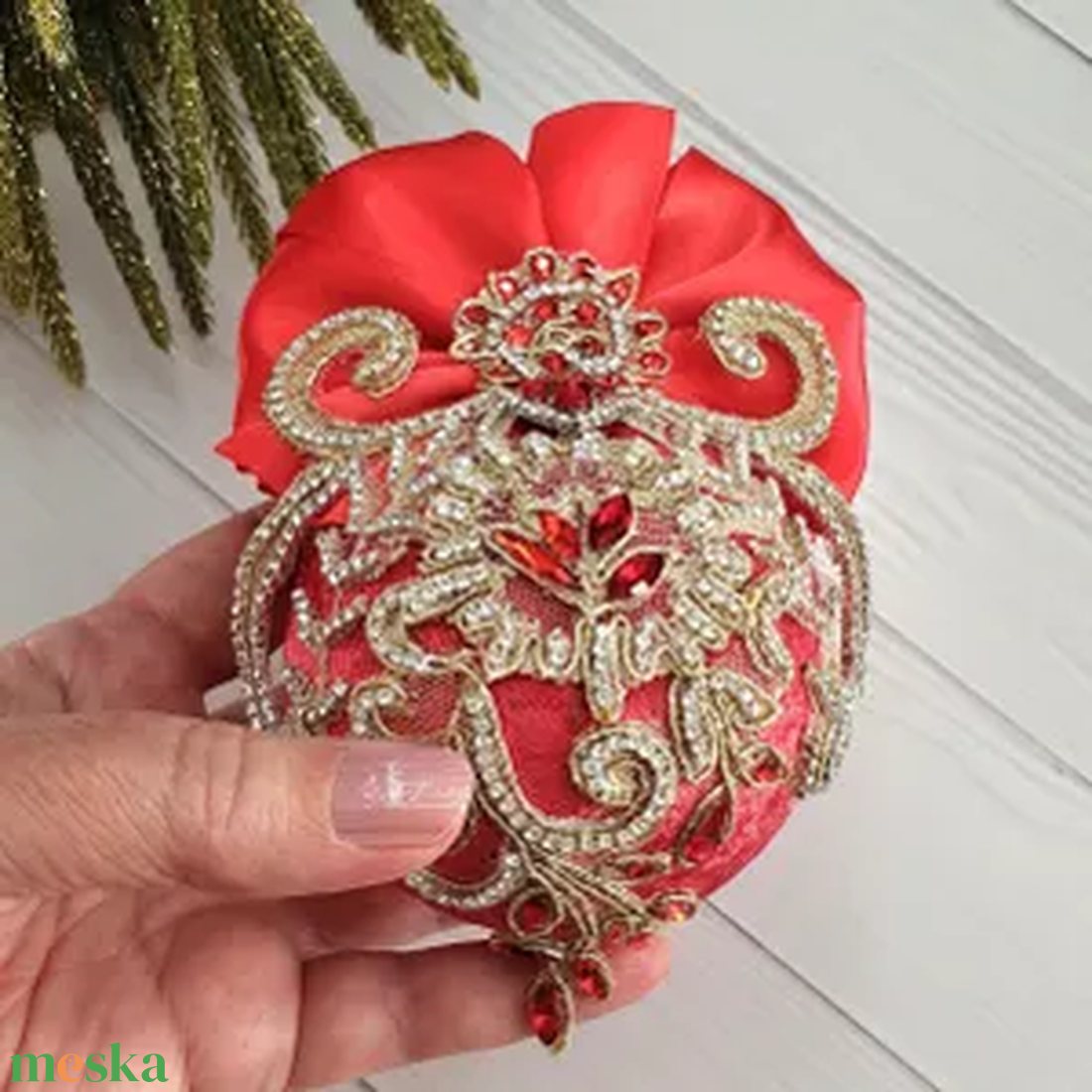 2 darabos kézzel készített piros karácsonyi gömb szett bársony díszek strasszokkal és masnival Xmas dekorációban - karácsony - karácsonyi lakásdekoráció - karácsonyfadíszek - Meska.hu 2 darabos kézzel készített piros karácsonyi gömb szett bársony díszek strasszokkal és masnival Xmas dekorációban - karácsony - karácsonyi lakásdekoráció - karácsonyfadíszek - Meska.hu