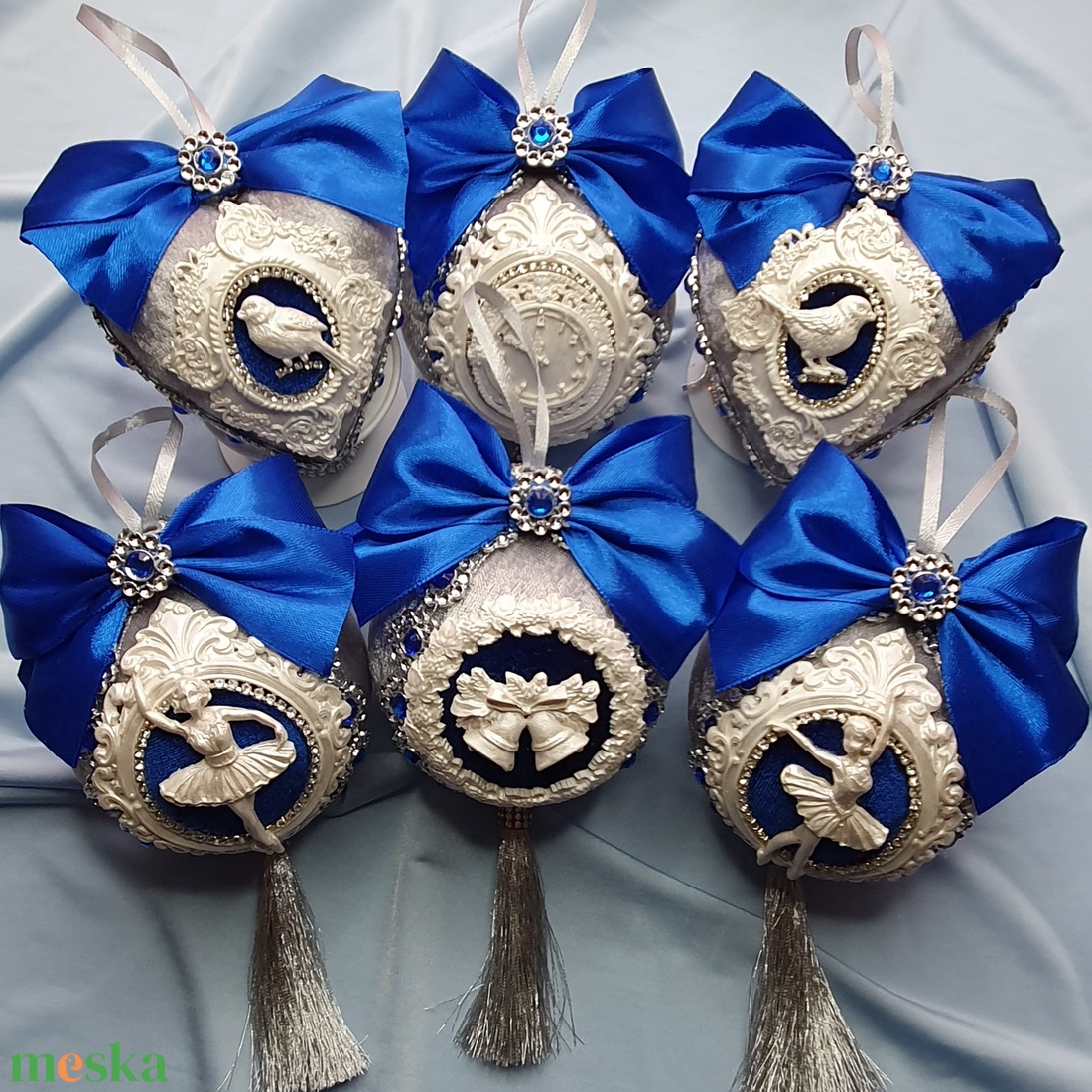 6 darabos kézzel készített kék bársony karácsonyfadísz szett gömbök és szív, elegáns Xmas dekoráció - karácsony - karácsonyi lakásdekoráció - karácsonyfadíszek - Meska.hu 6 darabos kézzel készített kék bársony karácsonyfadísz szett gömbök és szív, elegáns Xmas dekoráció - karácsony - karácsonyi lakásdekoráció - karácsonyfadíszek - Meska.hu