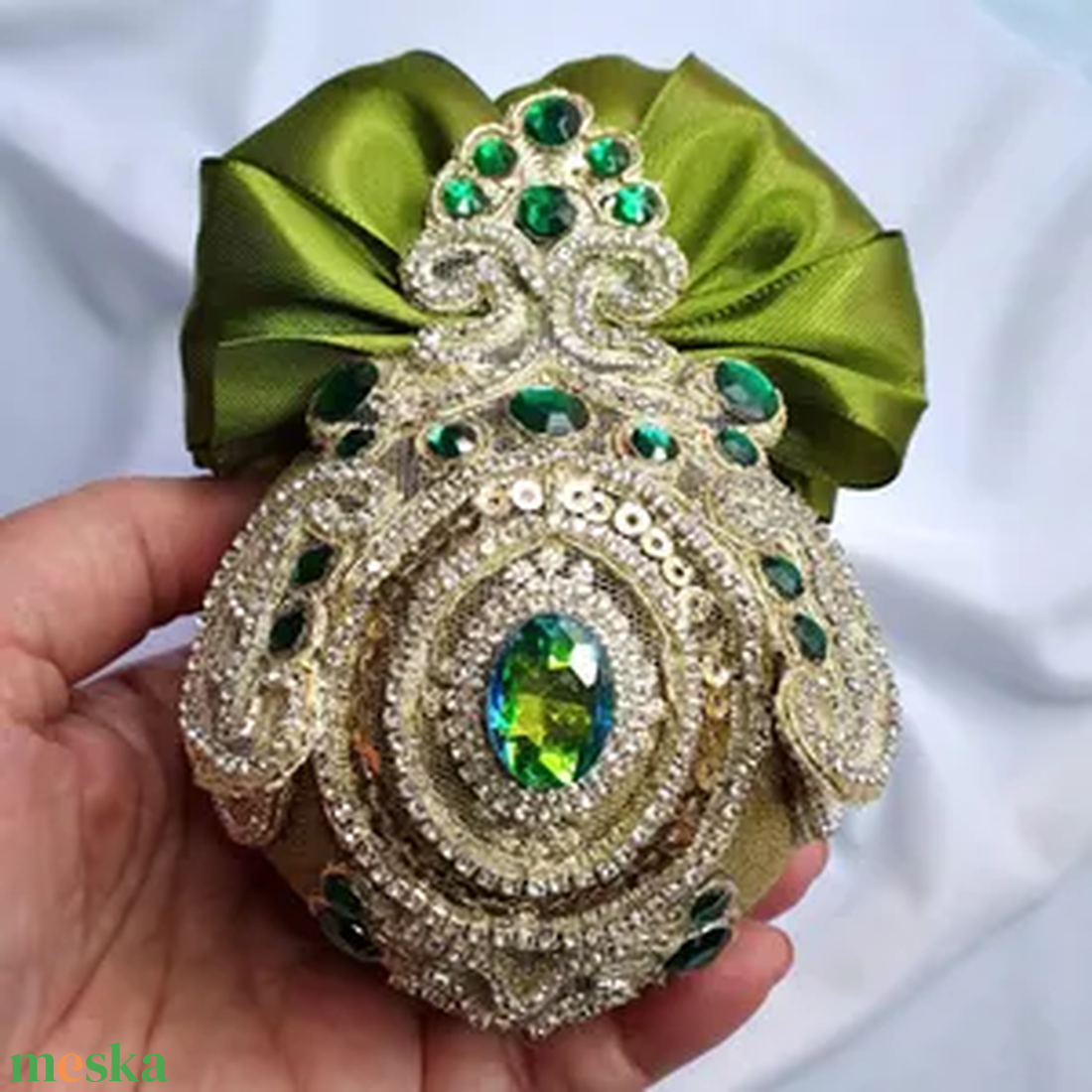 2 darabos kézzel készített olívazöld karácsonyi gömb szett 8 cm-es elegáns kézműves Xmas dekoráció otthonra és ajándék - karácsony - karácsonyi lakásdekoráció - karácsonyfadíszek - Meska.hu 2 darabos kézzel készített olívazöld karácsonyi gömb szett 8 cm-es elegáns kézműves Xmas dekoráció otthonra és ajándék - karácsony - karácsonyi lakásdekoráció - karácsonyfadíszek - Meska.hu