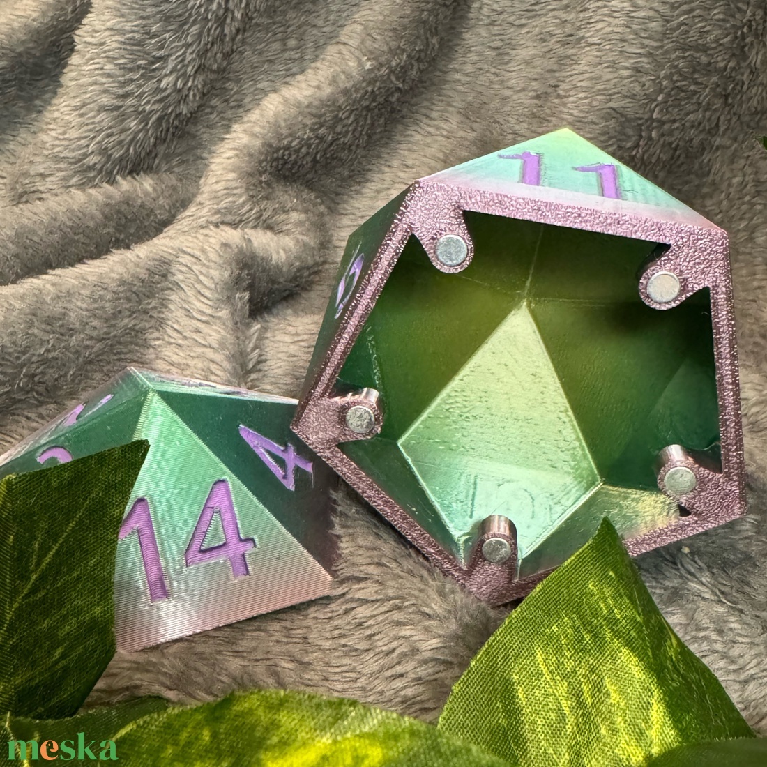 Húszoldalú Kocka tartó doboz - játék & sport - táblajáték és kártyajáték - társasjátékok - Meska.hu