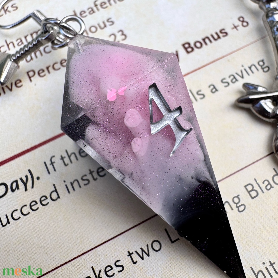 [Pink Battlemaster] - kocka fülbevaló - ékszer - fülbevaló - lógó fülbevaló - Meska.hu