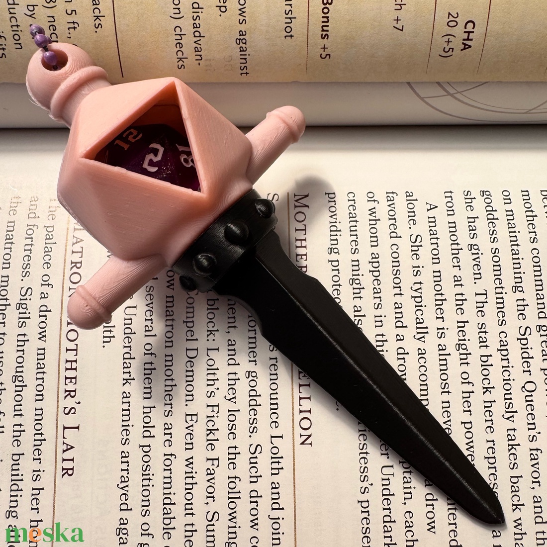 [Fighter] - D20 tartó charm - táska & tok - kulcstartó & táskadísz - kulcstartó - Meska.hu