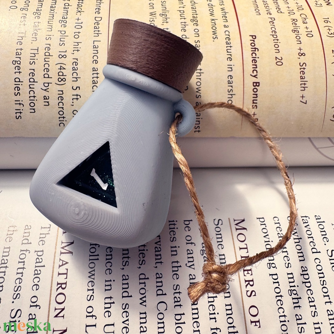 [Potion] - D20 tartó charm - táska & tok - kulcstartó & táskadísz - kulcstartó - Meska.hu