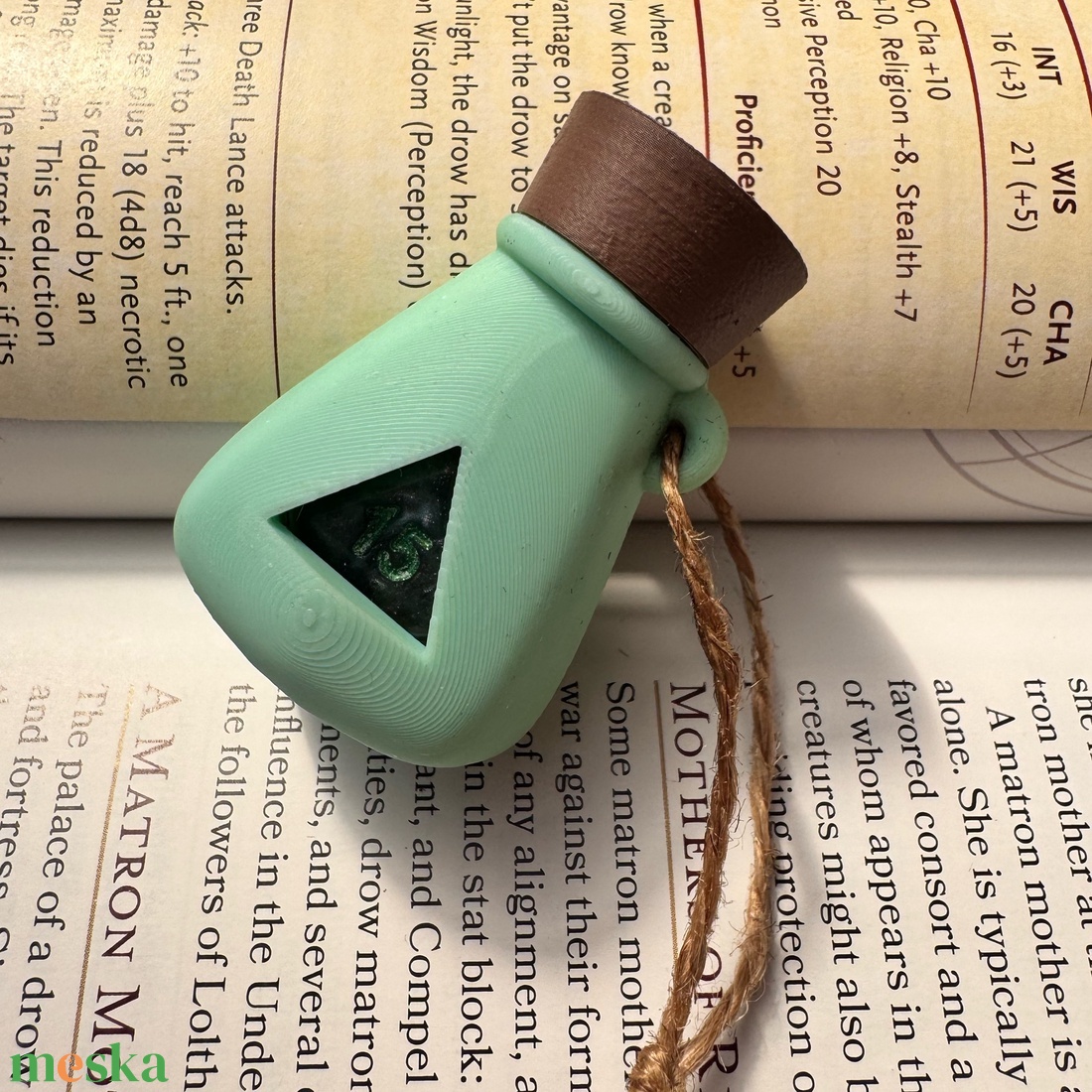 [Potion] - D20 tartó charm - táska & tok - kulcstartó & táskadísz - kulcstartó - Meska.hu