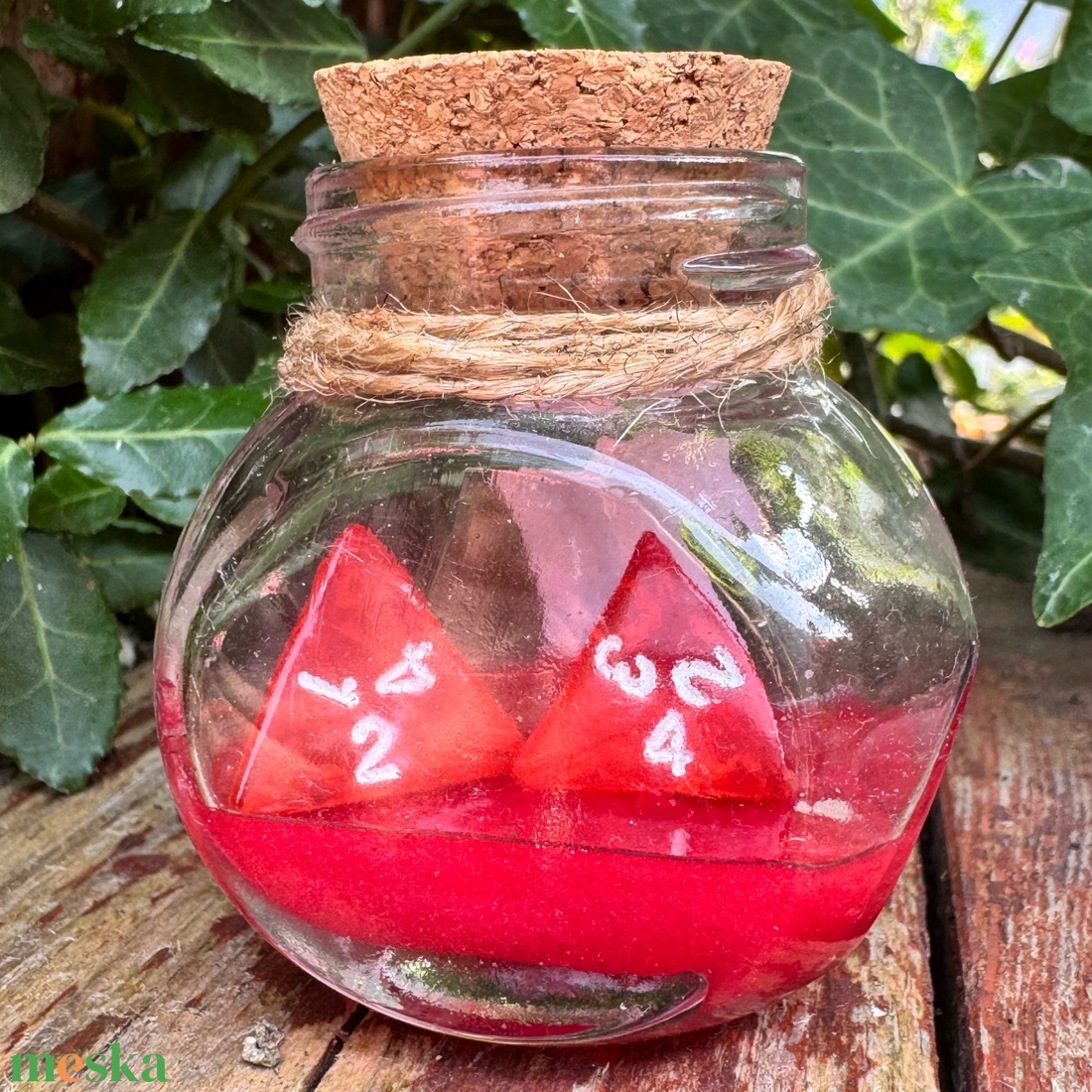 [Potion of Healing] - 2d4 shaker  - játék & sport - táblajáték és kártyajáték - társasjátékok - Meska.hu